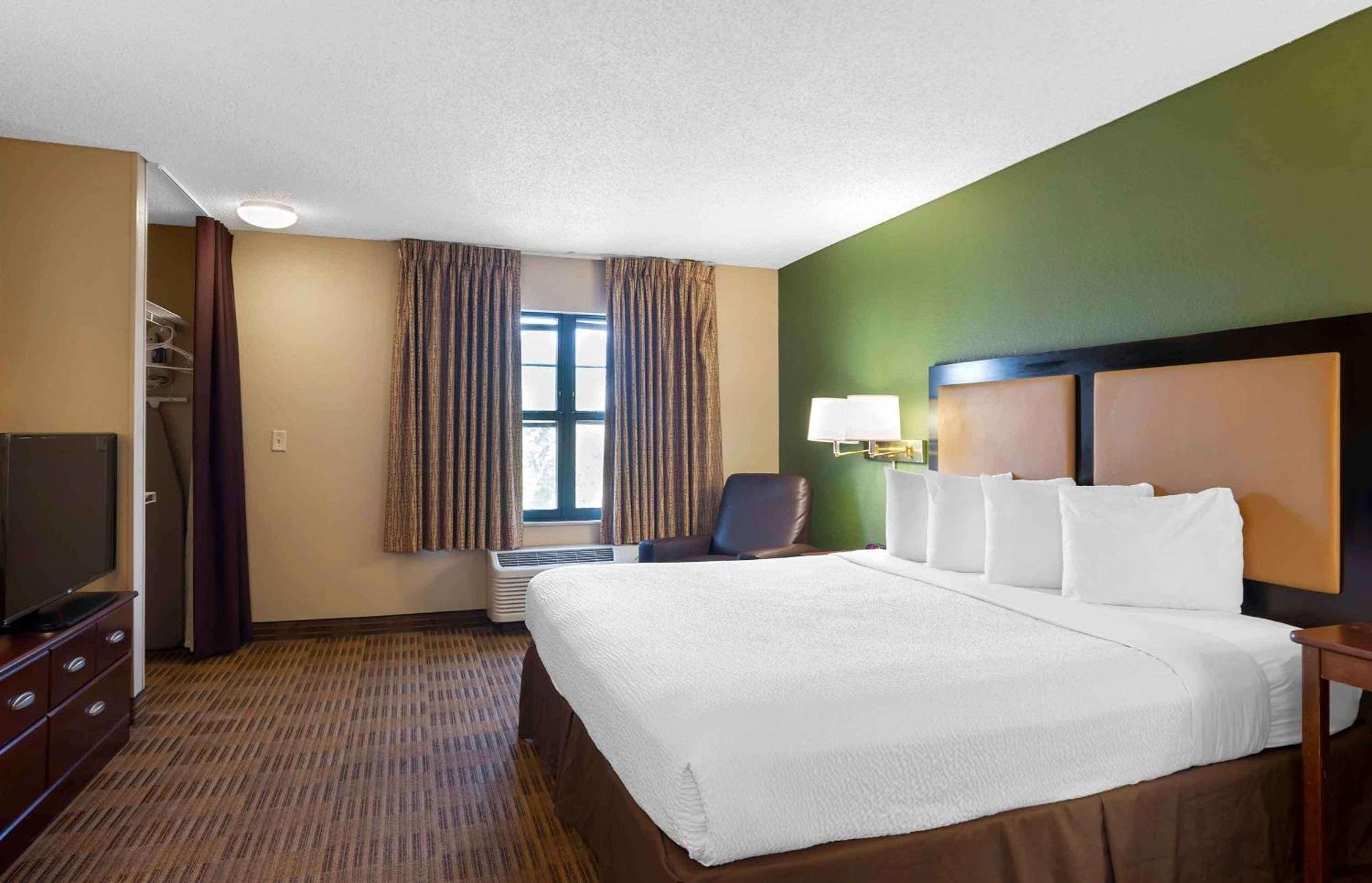 Extended Stay America Suites - Dallas - Las Colinas - Carnaby St Irving Bagian luar foto